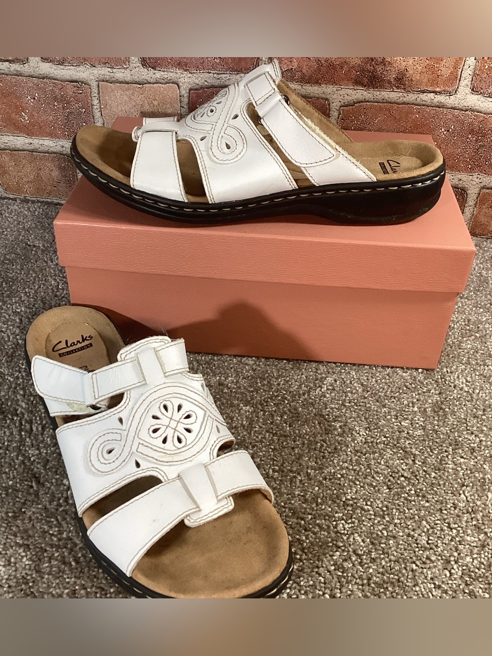 Clarks Leisa Higley womens white slide sandals size 8.5